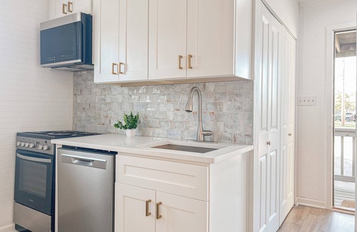 Frisco Apartment | Cozy 1BR w/King Bed, Pets OK, Walk 2 Food+Shops