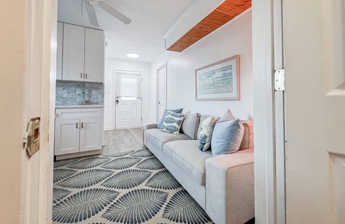 Frisco Apartment | Cozy 1BR w/King Bed, Pets OK, Walk 2 Food+Shops
