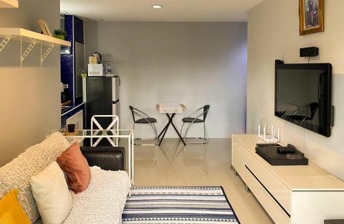 Pathumwan Apartment | Cozy 1br walk to BTS and Airport Rail Link Close to Malls 11