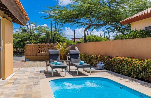Bubali Apartment | Cozy 1BR1BA w/Private Pool & Patio Close 2 Beach