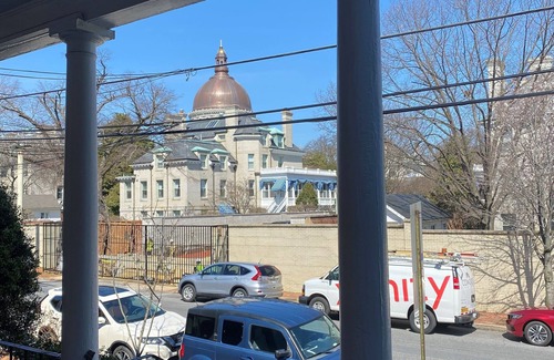 Annapolis Apartment | Cozy 1st Floor King George one bedroom apartment right across from USNA