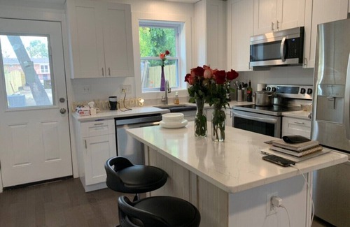 Deanwood House | Cozy 2/1.5 Getaway in Lily Ponds
