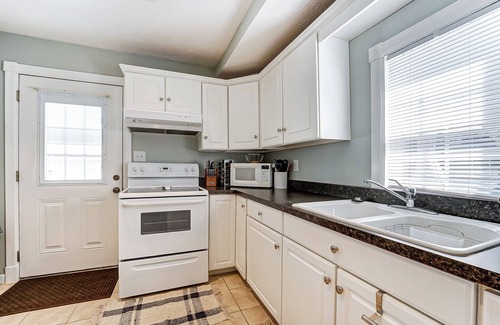 Tipp City House | Cozy 2/1 in Historic Tipp City