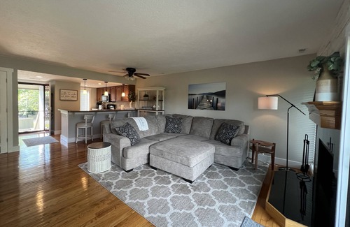 Avoca Condo | Cozy, 2/2 condo at Lake Monroe, Golf, IU Bloomington