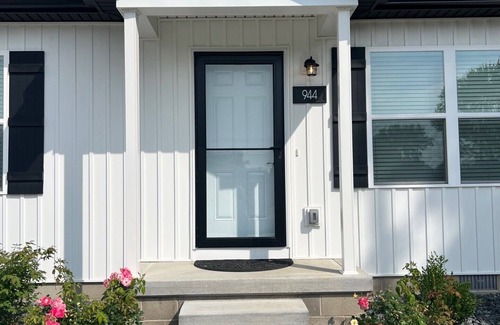 Washington Court House Apartment | Cozy 2-bedroom apartment in charming Washington Court House with WiFi, AC