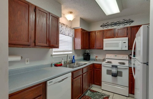 Hope Gardens Apartment | Cozy 2 BDR Condo with lovely Balcony! 1.5M to Broadway