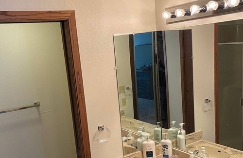 Rapid City Apartment | Cozy 2 bed 2 bath apartment in a quiet and safe neighborhood