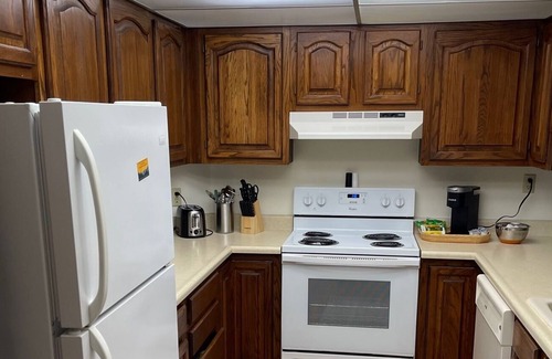 Rapid City Apartment | Cozy 2 bed 2 bath apartment in a quiet and safe neighborhood