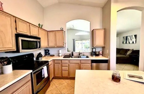 Hillcrest Ranch Homeowners House | Cozy 2 Bed 2 Bath in Hillcrest Ranch