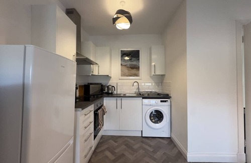 Lesmahagow Apartment | Cozy 2 bed apartment in quaint countryside
