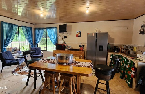 Paquera Cottage | Cozy 2-bedroom house, WiFi, AC in Playa Pajaros, minutes away from MANY beaches!