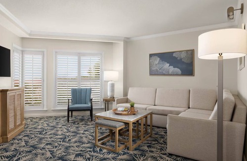 Harbour Town Apartment | Cozy 2 Bedroom with Balcony in Heritage Club, VI