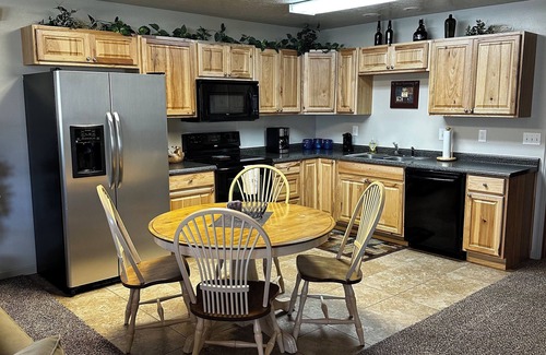 Thayne Apartment | Cozy 2-bedroom apartment MINUTES outside picturesque Star Valley Ranch
