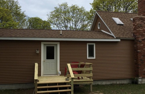Grand Marais Cottage | COZY 2 BEDROOM 1 BATH HOME DOWNTOWN GRAND MARAIS