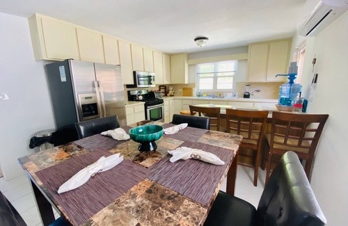 Warwick Apartment | Cozy 2 bedroom,1 bath Apatment