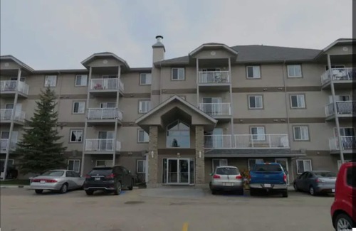Spruce Grove Condo | Cozy 2 bedroom 2 bathroom condo!