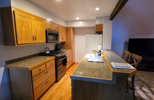 Kings Beach Condo | Cozy 2 Bedroom 2 Bath in Kingswood Village - Great location!