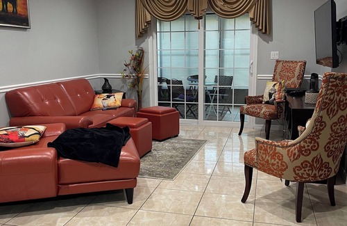 Kissimmee Condo | Cozy 2-bedroom 2 Bath condo close to Downtown Kissimmee.
