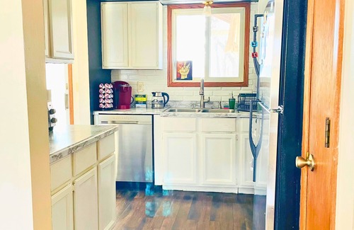 Vadnais Heights Apartment | Cozy 2-bedroom apartment + Office,Yard 12 Min to Twin Cities