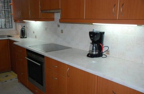 Sipiada Apartment | Cozy 2-bedroom apartment in charming Vrisi with WiFi, AC