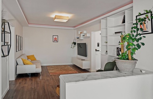 Bucharest Apartment | Cozy 2 Bedroom apartment - 2 Bathrooms - Parking