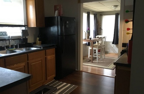 Rochester Apartment | Cozy 2 bedroom apartment in Rochester with AC and WiFi many amenities