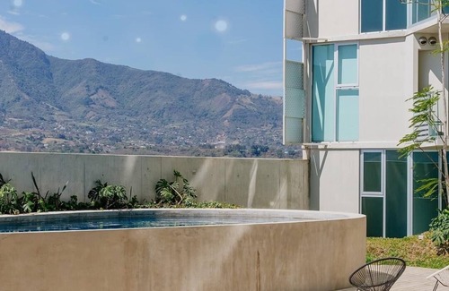 Roble Apartment | Cozy 2-bedroom apartment in lovely San José with City view
