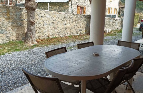Jausiers Apartment | Cozy 2-Bedroom Apartment with Terrace, Indoor Pool Access, and Parking in Jausiers