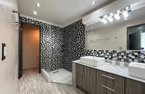 Playa Blanca Apartment | Cozy 2-bedroom apartment in phenomenal Rio Hato with AC, WiFi and Beach access