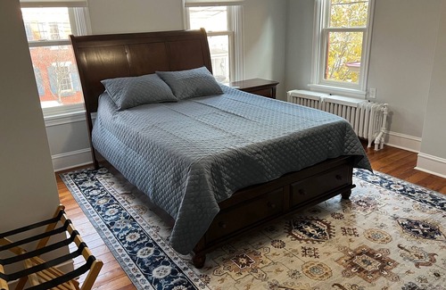 Carlisle Apartment | Cozy 2-bedroom apartment, 5 minute walk from colleges, restaurants and shopping