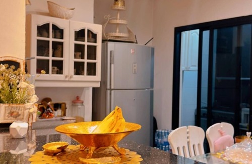 Jdeideh Apartment | Cozy 2-Bedroom Apartment with Balcony – Your Peaceful Haven in Jdeideh