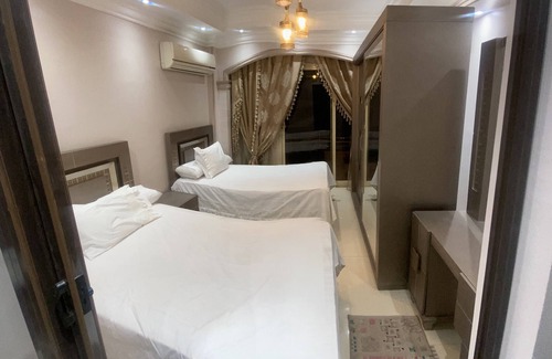 Zamalek Apartment | Cozy 2-bedroom apartment in brilliant Zamalek with WiFi, AC