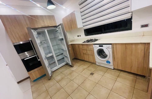 Kokomlemle Apartment | Cozy 2-bedroom apartment with WiFi, fitness room in fabulous Accra