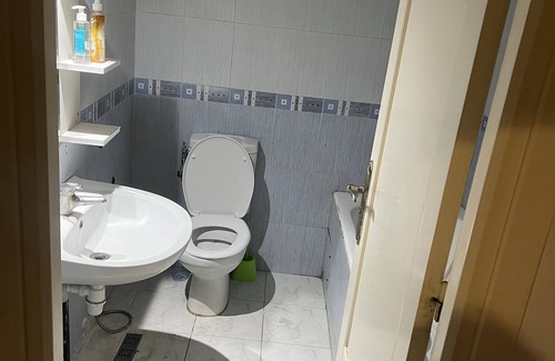 Centre Ville Apartment | Cozy 2-bedroom apartment in welcoming Sfax with AC