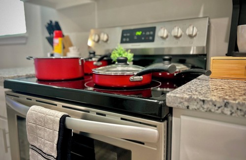 Durant Apartment | Cozy 2-bedroom apartment with AC, WiFi in charming Durant