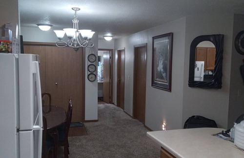 Fargo Apartment | Cozy 2-bedroom apartment in terrific Fargo with AC, Wi-Fi, centrally locatedn