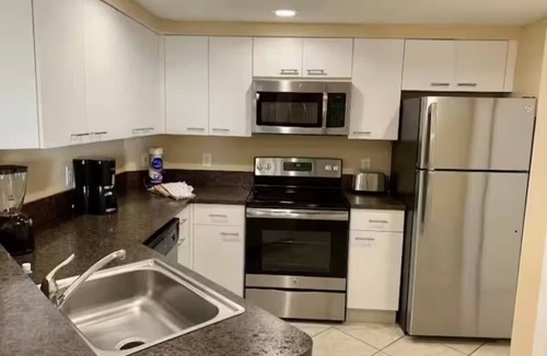Weston Apartment | Cozy 2-bedroom apartment in charming Weston with AC, fitness room