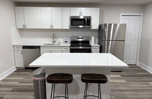 Waldorf Apartment | Cozy 2-bedroom basement apartment in White Plains with private entrance