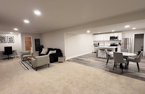 Waldorf Apartment | Cozy 2-bedroom basement apartment in White Plains with private entrance