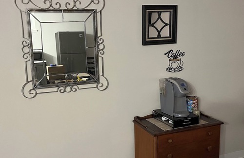 Speed Apartment | Cozy 2-bedroom basement apartment in charming Memphis IN. with WiFi, office area