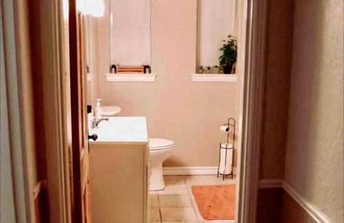 Wichita Falls House | Cozy 2-bedroom bungalow near Country Club