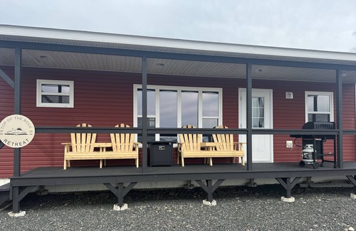 Twillingate House | Cozy 2 bedroom bungalow overlooking scenic Twillingate harbour