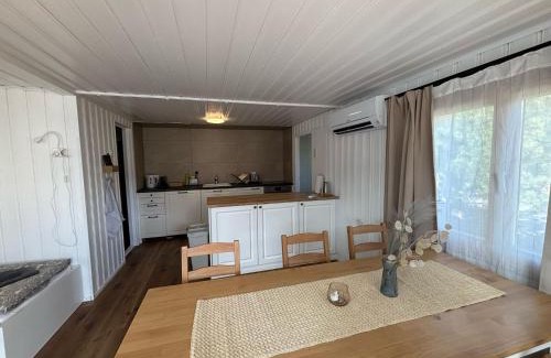 Unterseen House | Cozy 2-Bedroom Bungalow