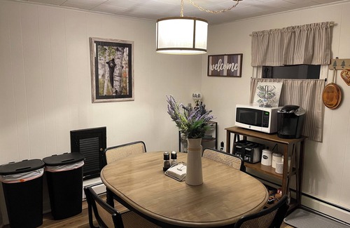 Albrightsville Cabin | Cozy 2-bedroom cabin located in the heart of the Poconos!