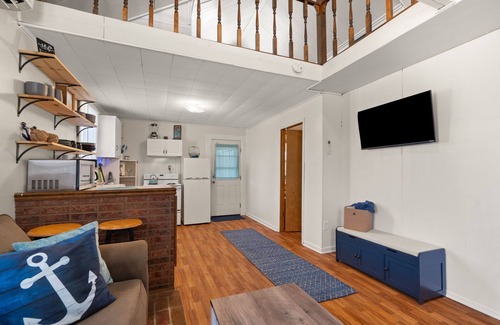 Mammoth Cave Cabin | Cozy 2-bedroom cabin on Nolin Lake with WiFi, AC