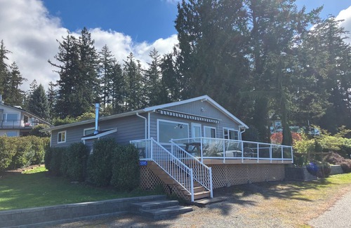 Freeland Cabin | Cozy 2-bedroom cabin in charming Mutiny Bay