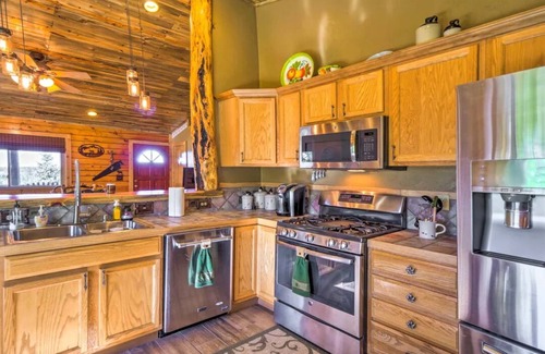 Indian Mountain Cabin | Cozy 2-bedroom cabin in marvelous Jefferson