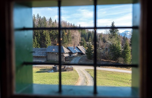 Koprivnik v Bohinju Ski Chalet | Cozy 2-bedroom chalet in the mountains with WiFi