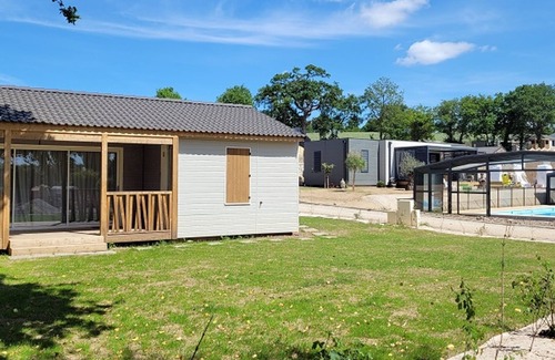 Arzal Ski Chalet | Cozy 2-Bedroom Chalet with Pool, Near Morbihan Gulf and Beaches