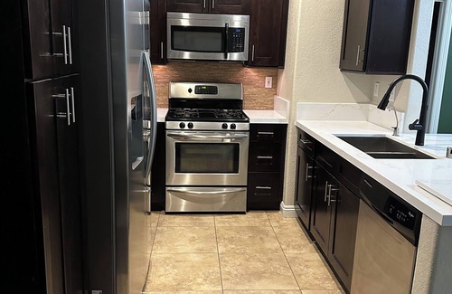 Aliso Viejo Condo | Cozy 2-bedroom condo with WiFi, fitness room in charming Aliso Viejo